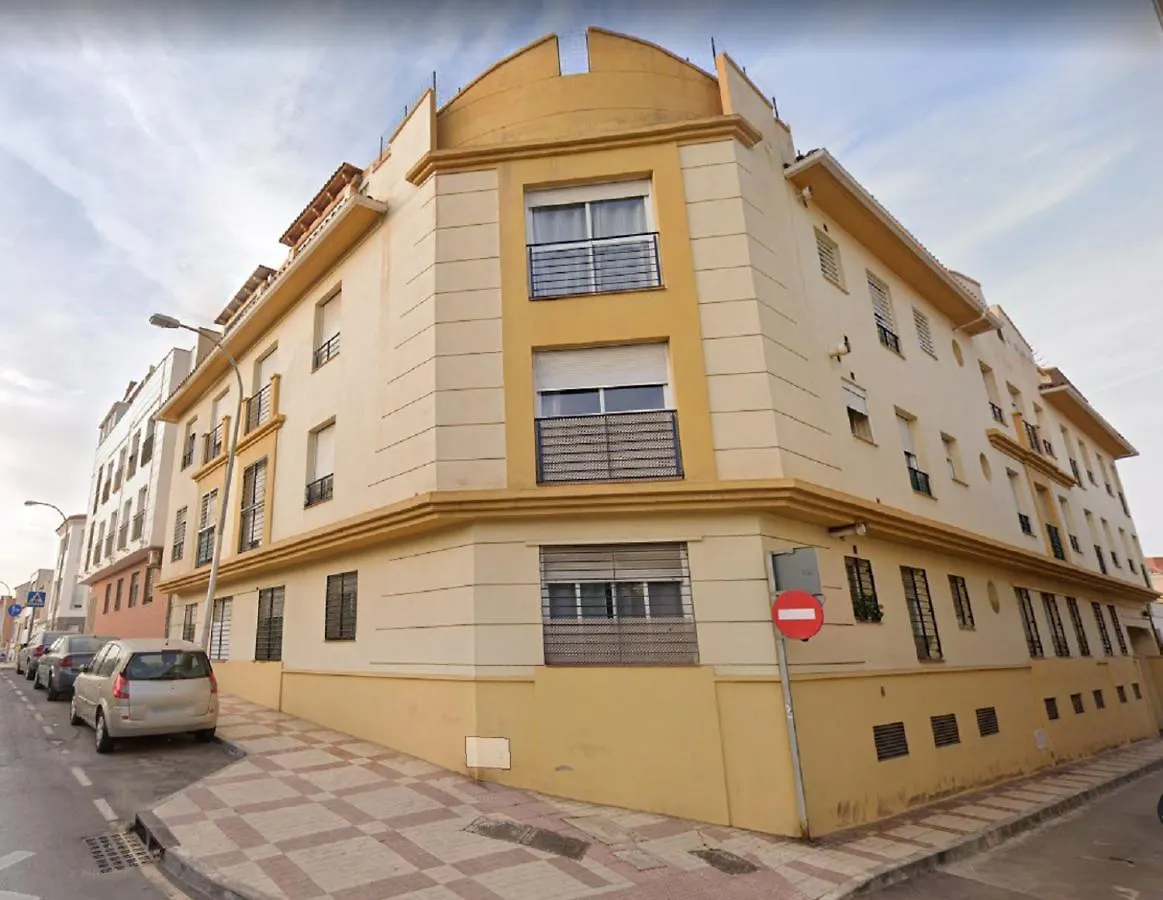 Malaga Yellow Duplex Free Parking And Terrace Apartment