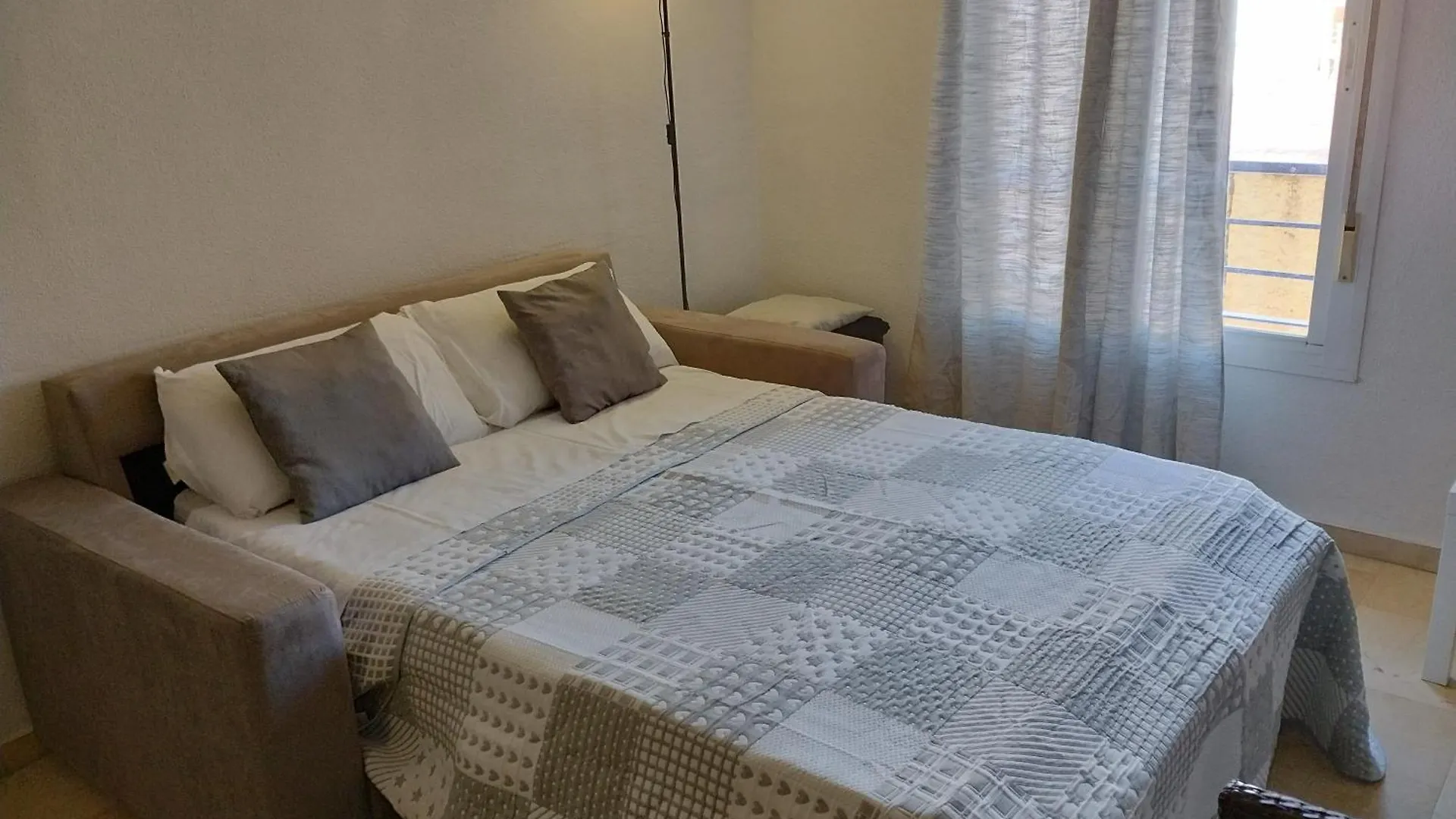 Apartment Malaga Yellow Duplex Free Parking And Terrace Spain